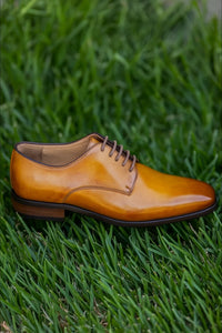 Burnished Lace-up Leather Derby