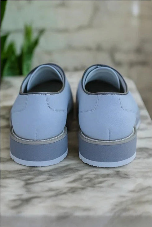 Burnished Lace-up Leather Derby