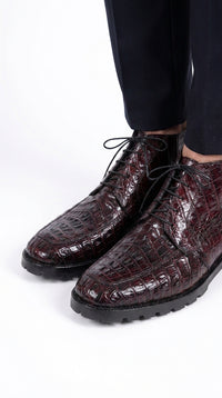 Los Altos Men’s Black Cherry Caiman Belly Boots, Lug Sole Exotic Lace-Up Ankle Boots