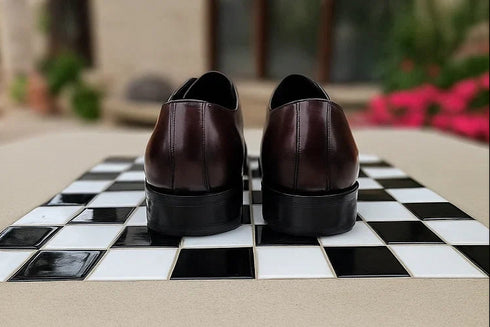 Signature Burnished Lace-up Derby