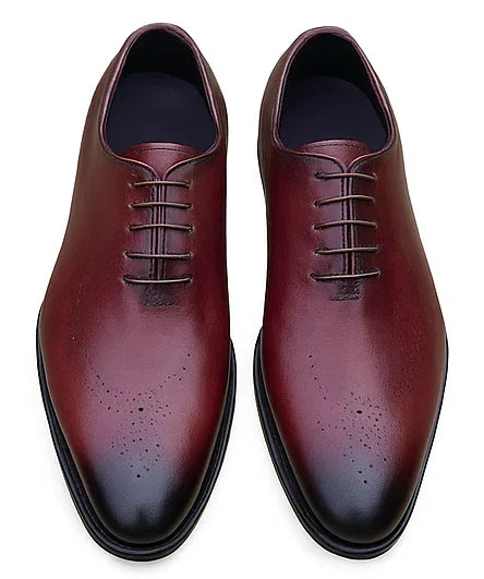 Whole Cut Oxford with Medallions