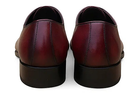 Whole Cut Oxford with Medallions