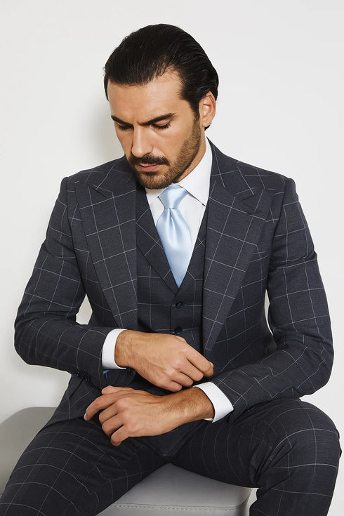Classic Fit in Navy by Rossiman
