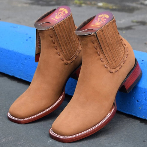 Botines Charros de Gamuza Punta Cuadrada para Mujer Color Shedron LAB-32B6350