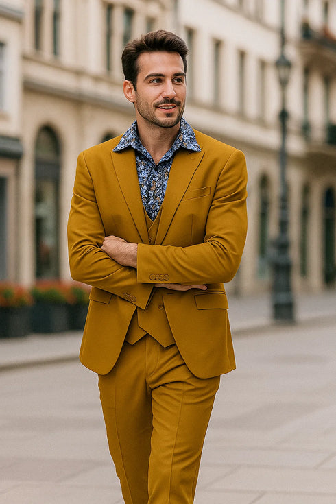 Gold Peak Lapel Suit for Men – Double Breasted Vest, Formal 3-Piece