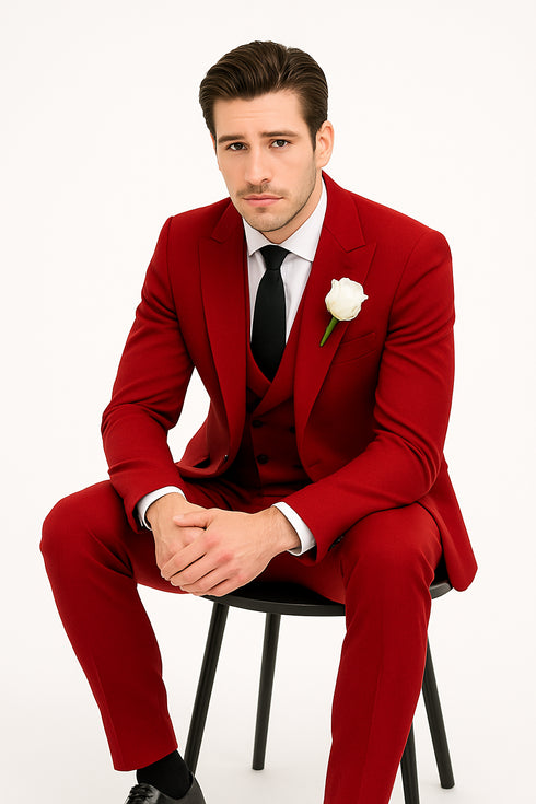 Red Slim Fit Peaked Lapel Wedding Groomsmen Suit with 3 Pieces