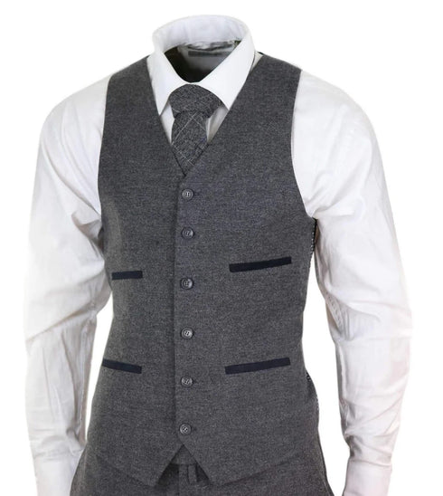 Classic Grey Wool Suit for Men – Sharp Tailored Formal Ensemble