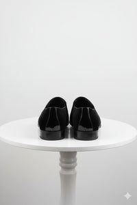 Men’s Red Glitter Tuxedo Loafers – Shiny Slip-On Dress Shoes with Black Patent Toe for Parties and Formal Events
