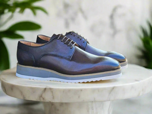 Burnished Lace-up Leather Derby Carrucci