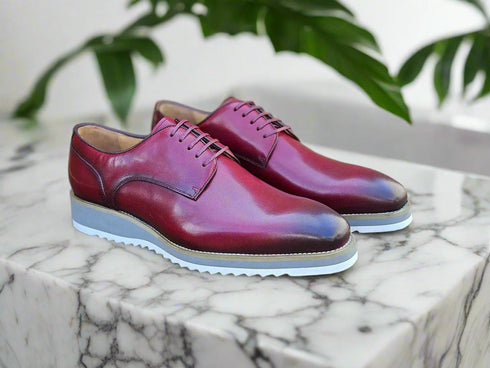 Burnished Lace-up Leather Derby Carrucci