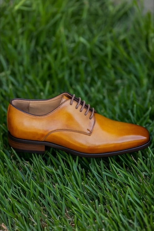 Burnished Lace-up Leather Derby