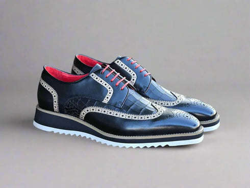 Gorgeous Lace-Up Oxford Carrucci