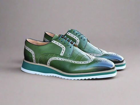 Gorgeous Lace-Up Oxford Carrucci