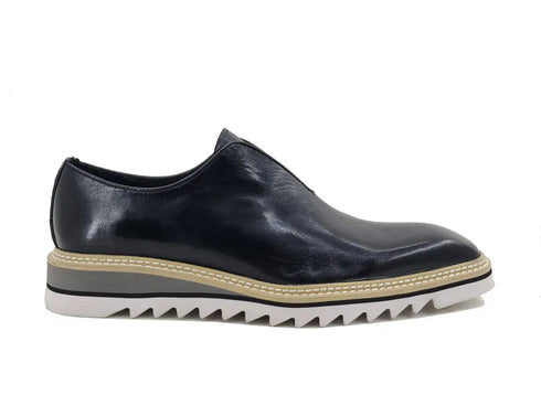 laceless-loafer-with-contrast-color-lightweight-sole