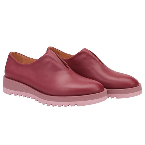 Laceless Loafer with Contrast color lightweight sole