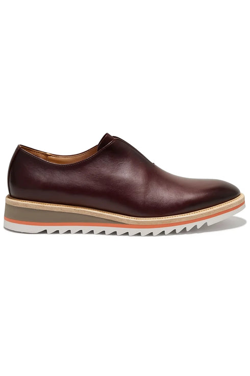 Laceless Loafer with Contrast color lightweight sole