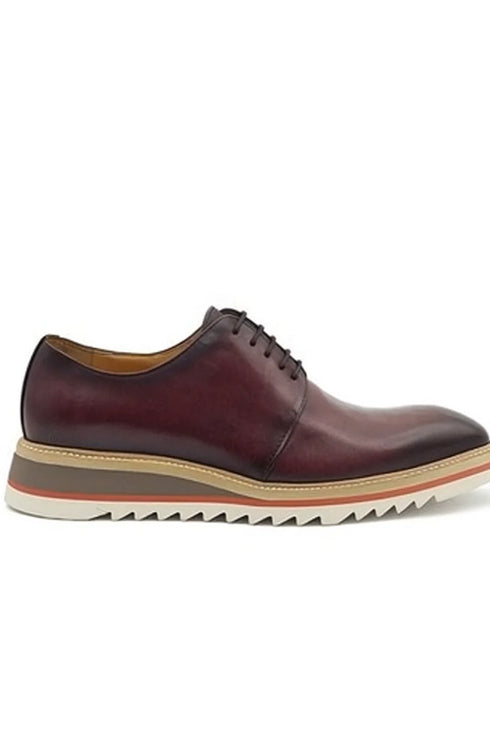 Laceless Loafer with Contrast color lightweight sole