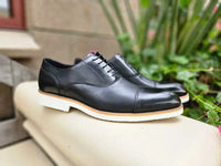 Lightweight Lace-up Cap Toe Oxford Carrucci