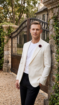 Men’s 007 James Bond White Tuxedo Jacket, Classic Ivory Formal Dinner Jacket for Weddings, Prom and Costume Parties