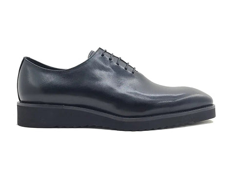 Signature Wholecut Oxford With Lightweight Sole Carrucci