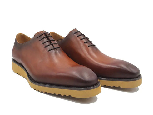 Signature Wholecut Oxford With Lightweight Sole