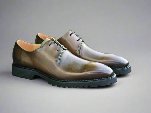 Whole Cut Derby With Lug Sole Carrucci