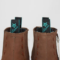 Botines Charros de Gamuza Punta Cuadrada para Mujer Color Taupe LAB-32B6361