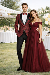 Mens Paisley Embroidered Regular Fit Paisley Pattern Tuxedo in Red