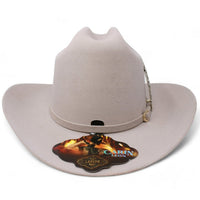 Texana Carin Leon Oficial Color Beige con Pluma de Plata