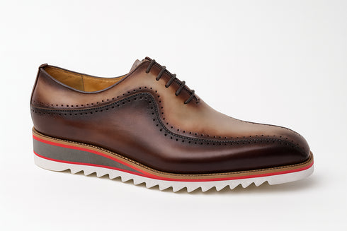 Stylish Two-Tone Brogue Oxford